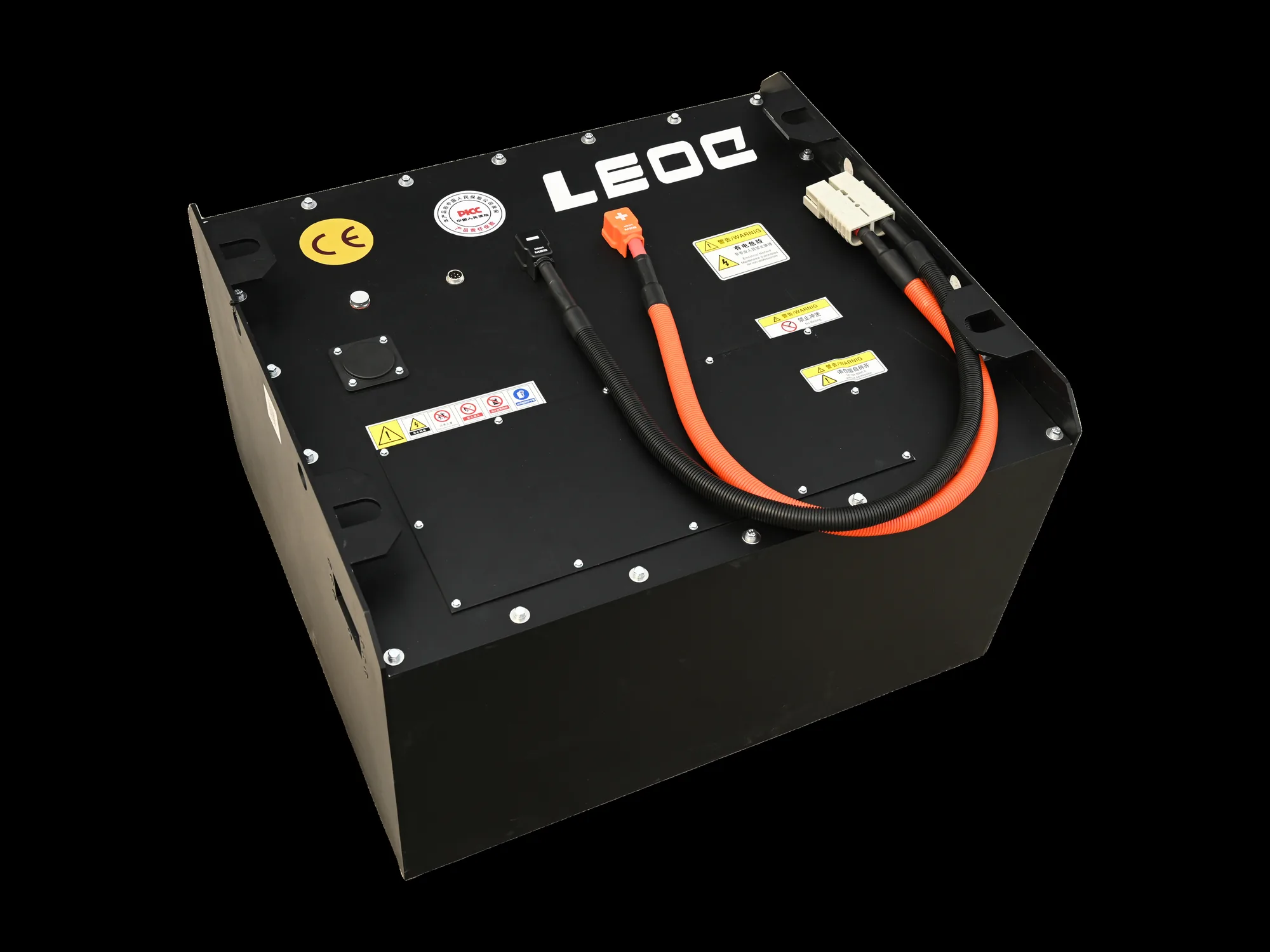 상판에 LEOC 로고와 주황 케이블이 달린 리튬인산철 지게차 배터리 실물